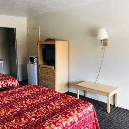 Royal Inn Motel Фронт-Ройал Экстерьер фото